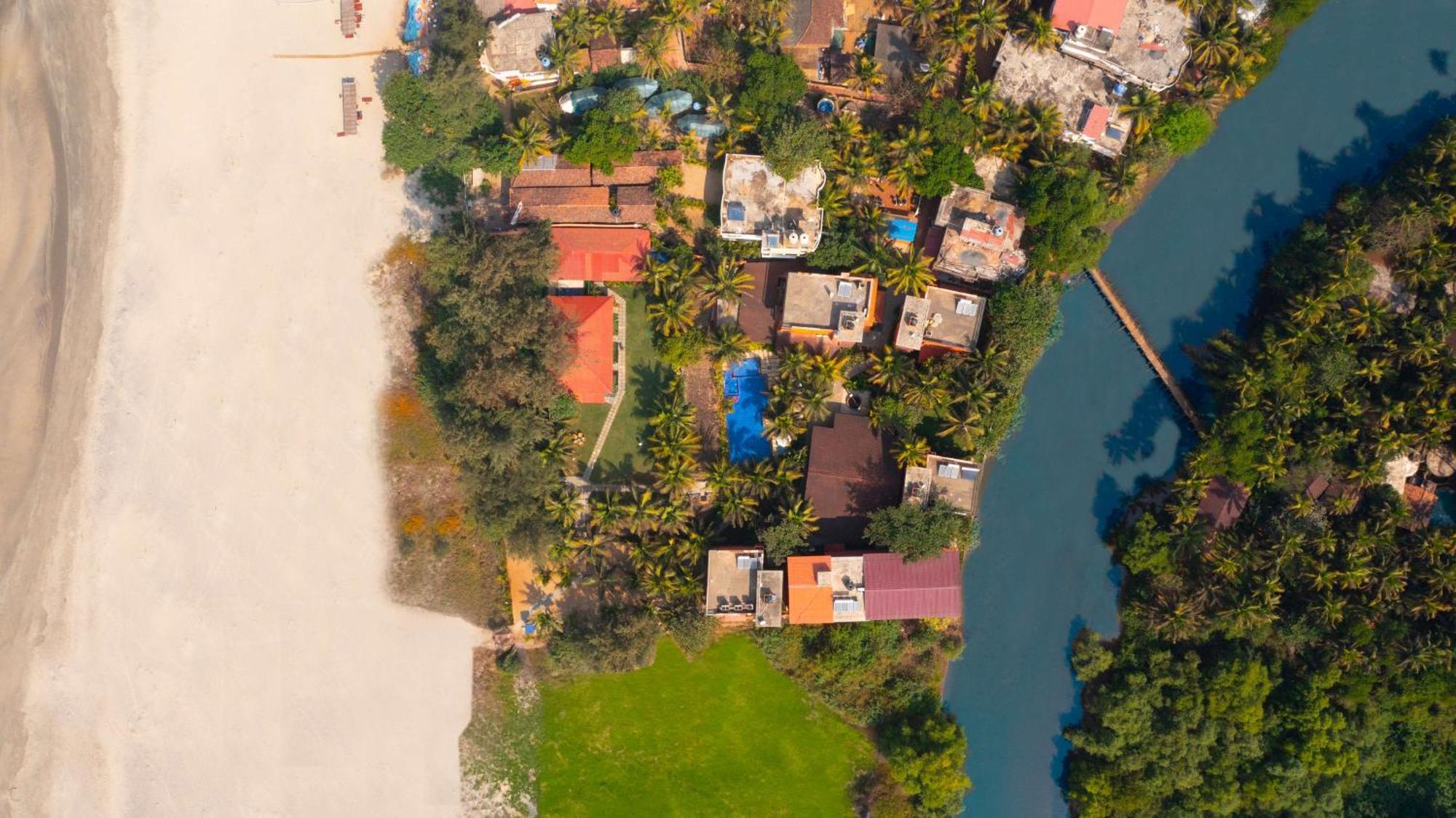 Mandrem Beach Resort, A Member Of Radisson Individuals Retreat Екстер'єр фото