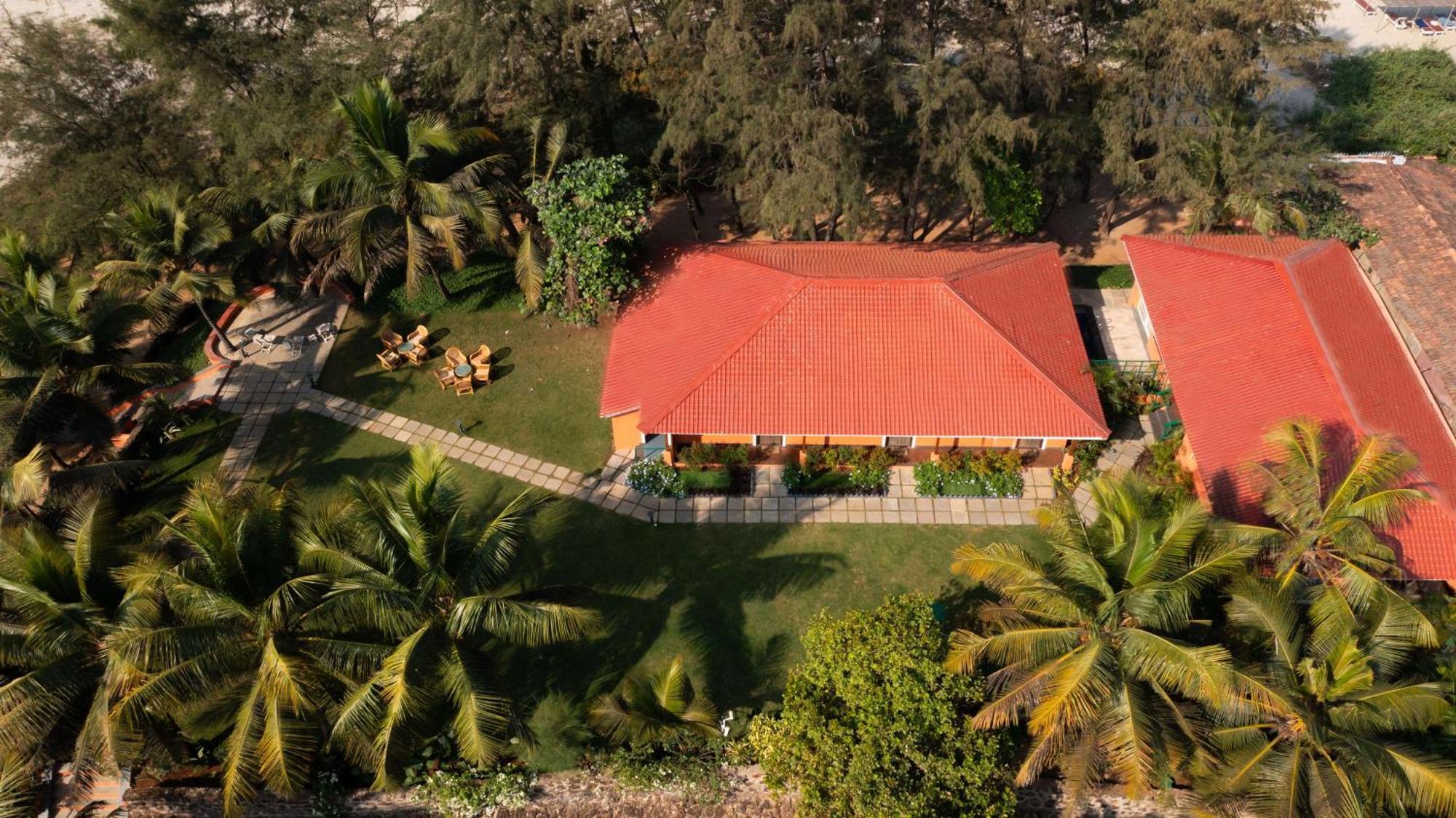 Mandrem Beach Resort, A Member Of Radisson Individuals Retreat Екстер'єр фото